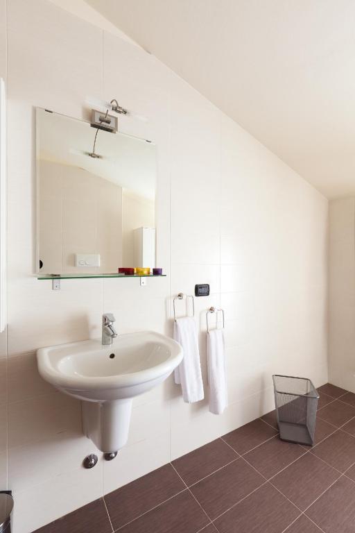 Residenza Le Torri Appartement Cavaion Veronese Buitenkant foto